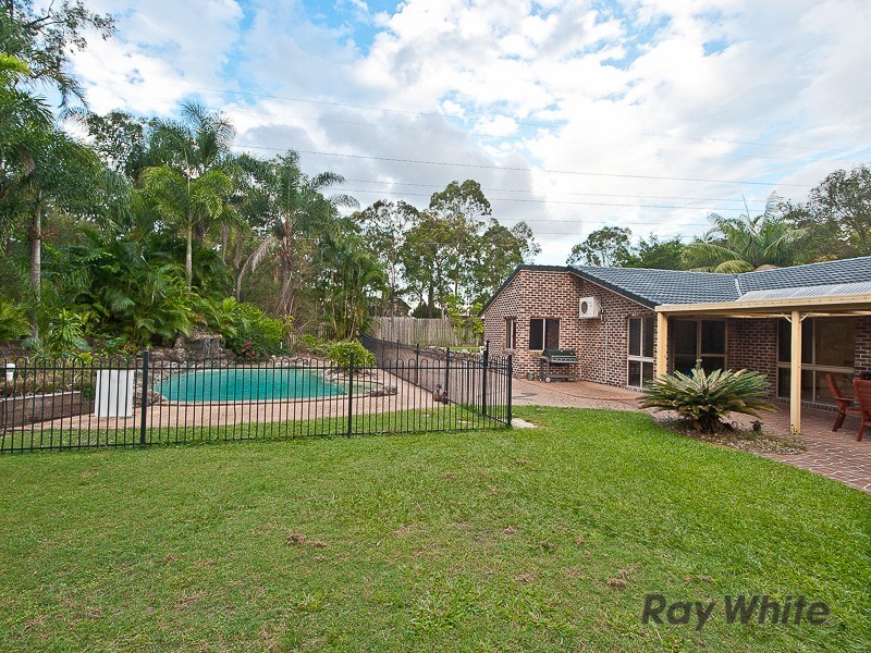 13 St Georges Court, Albany Creek QLD 4035