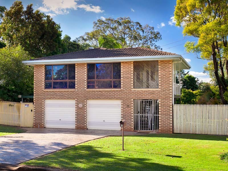 8 Wairoa Drive, Strathpine QLD 4500