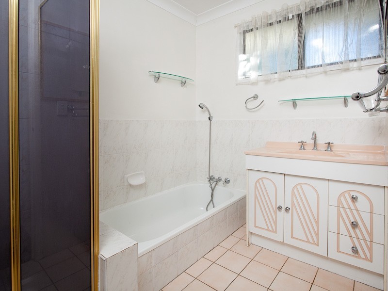 8 Wairoa Drive, Strathpine QLD 4500