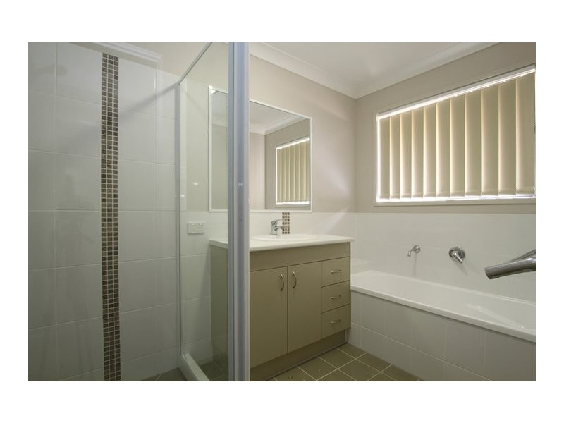 44 Duporth Crescent, Dakabin QLD 4503