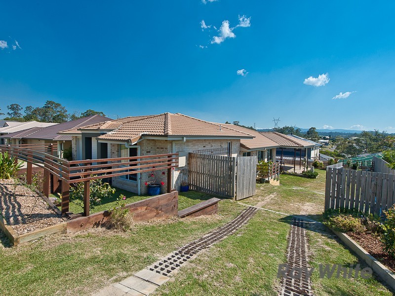 8 Homeland Crescent, Warner QLD 4500