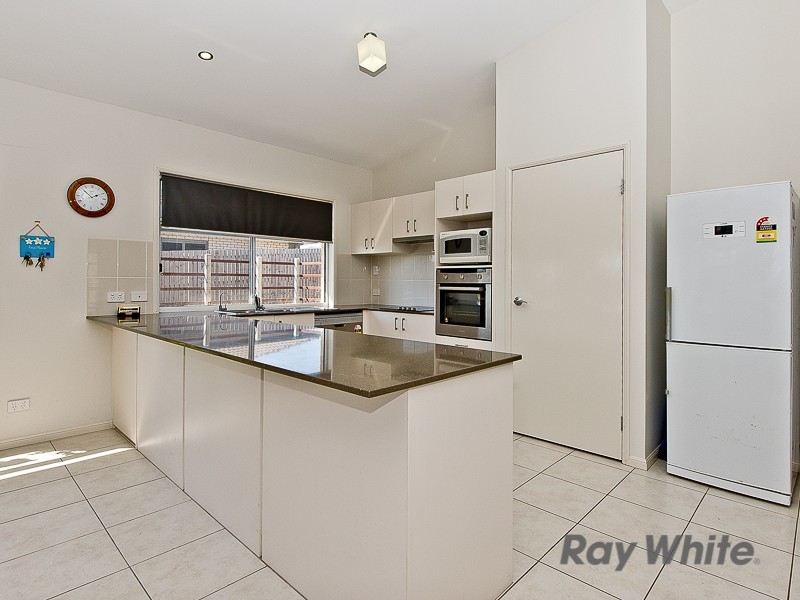 8 Homeland Crescent, Warner QLD 4500