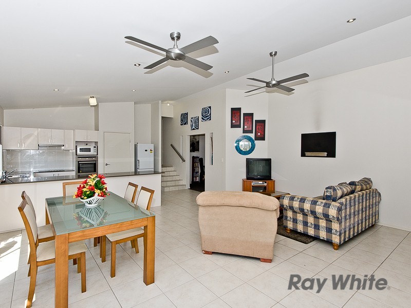 8 Homeland Crescent, Warner QLD 4500