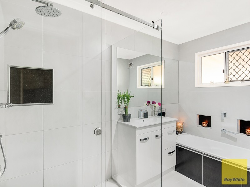 14 Sapphire Court, Joyner QLD 4500