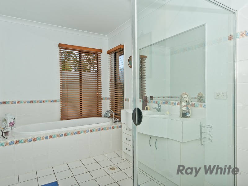 10 Links Crescent, Joyner QLD 4500