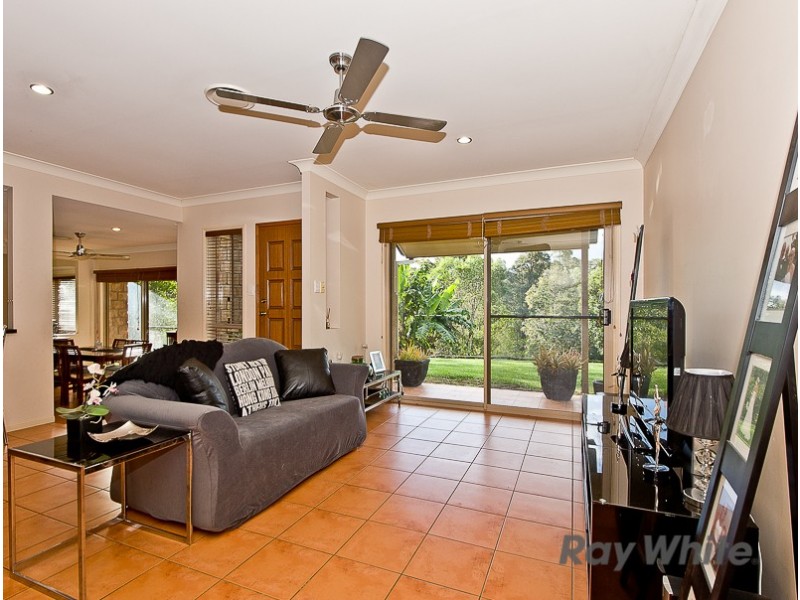 2 Springbook Court, Cashmere QLD 4500