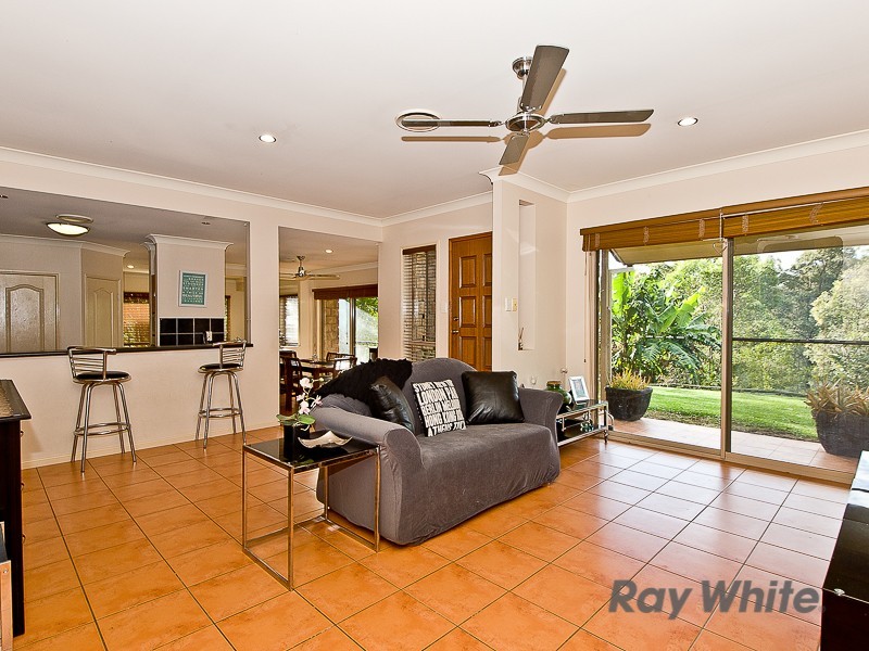 2 Springbook Court, Cashmere QLD 4500