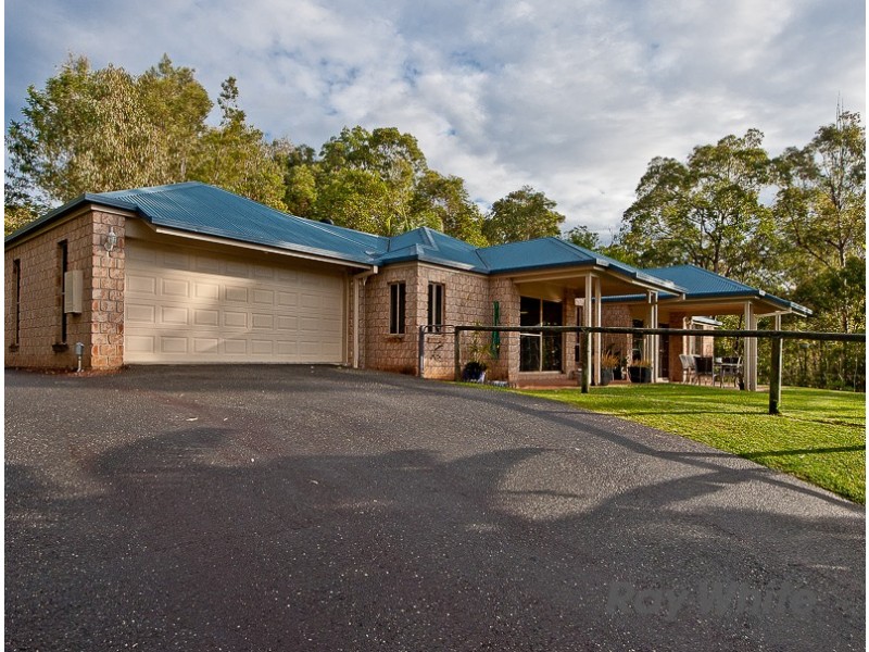 2 Springbook Court, Cashmere QLD 4500