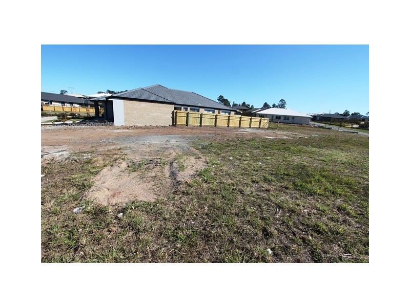 42 Solomon Parade, Warner QLD 4500