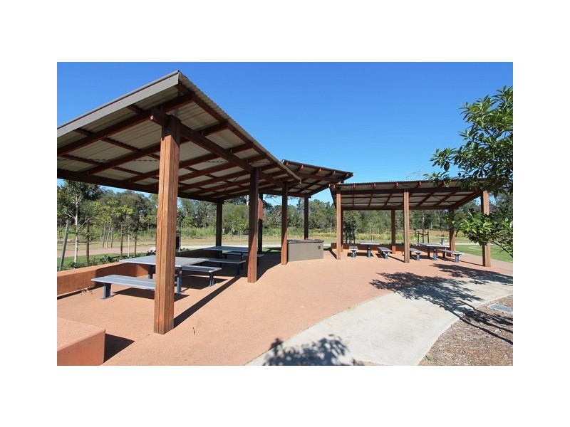 42 Solomon Parade, Warner QLD 4500