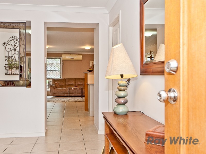 6 Katelyn Court, Cashmere QLD 4500