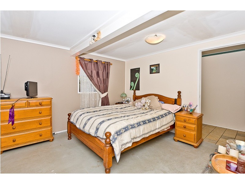 27 Melaleuca Drive, Strathpine QLD 4500