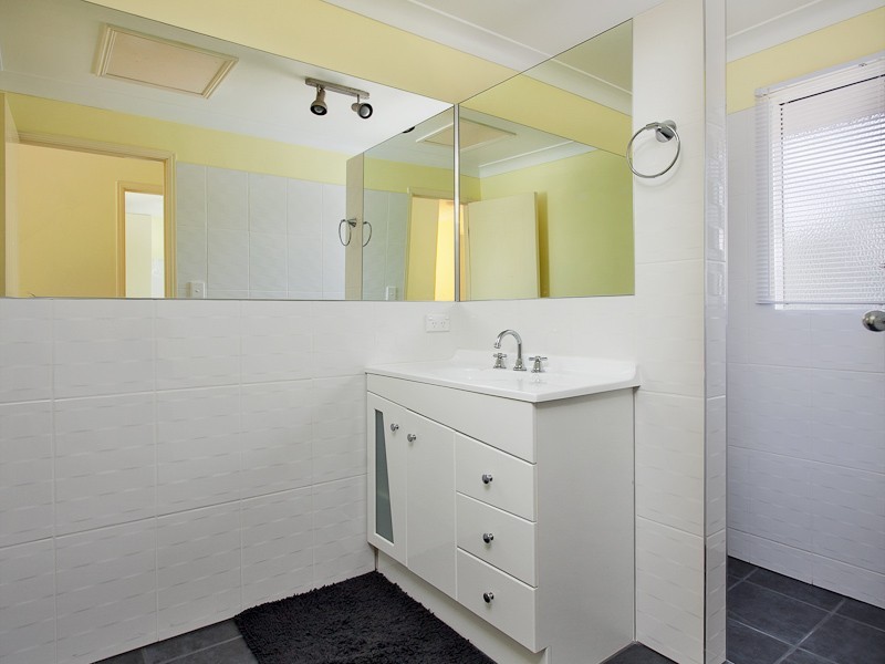 99 Ira Buckby Road West, Cashmere QLD 4500