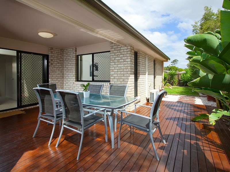 11 Flint Street, Bray Park QLD 4500