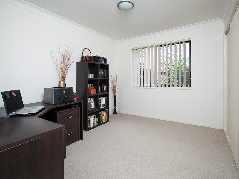 11 Flint Street, Bray Park QLD 4500