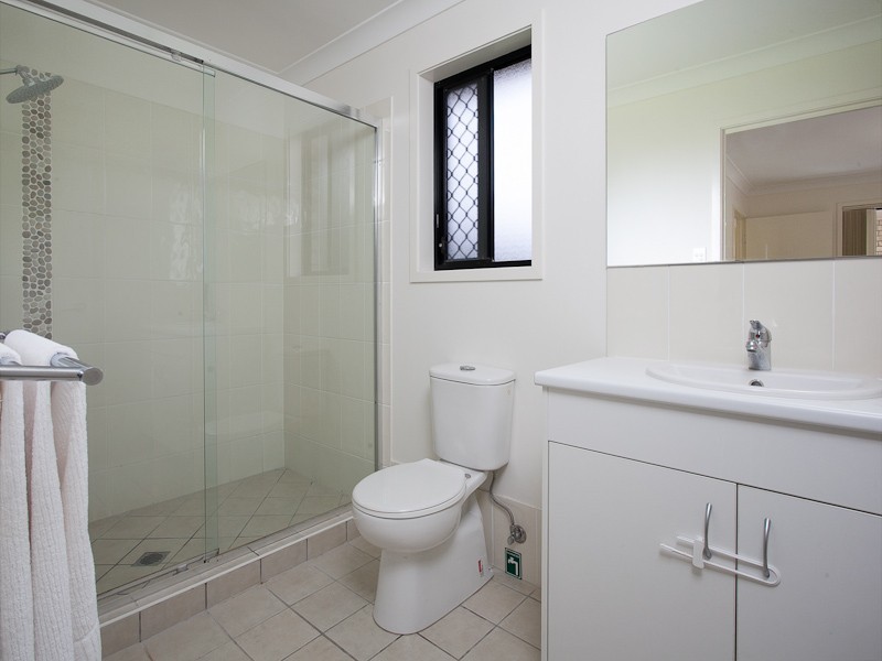 11 Flint Street, Bray Park QLD 4500