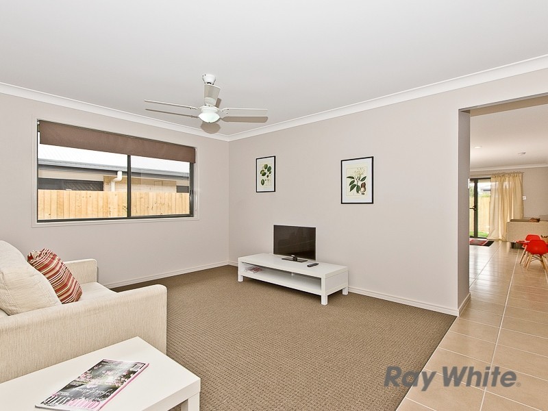 19 Kidston Cres, Warner QLD 4500