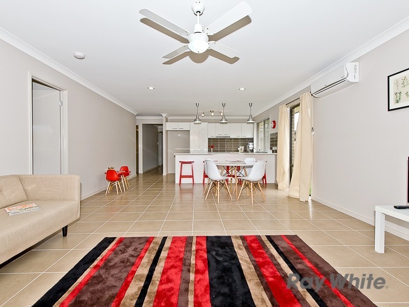 19 Kidston Cres, Warner QLD 4500
