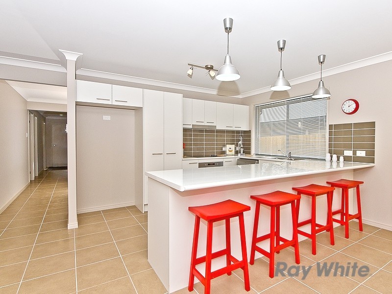 19 Kidston Cres, Warner QLD 4500