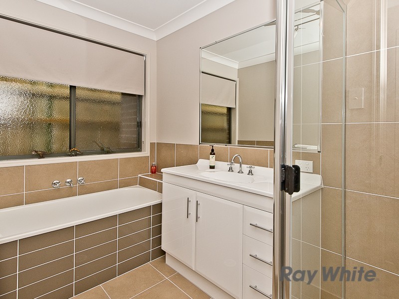 19 Kidston Cres, Warner QLD 4500