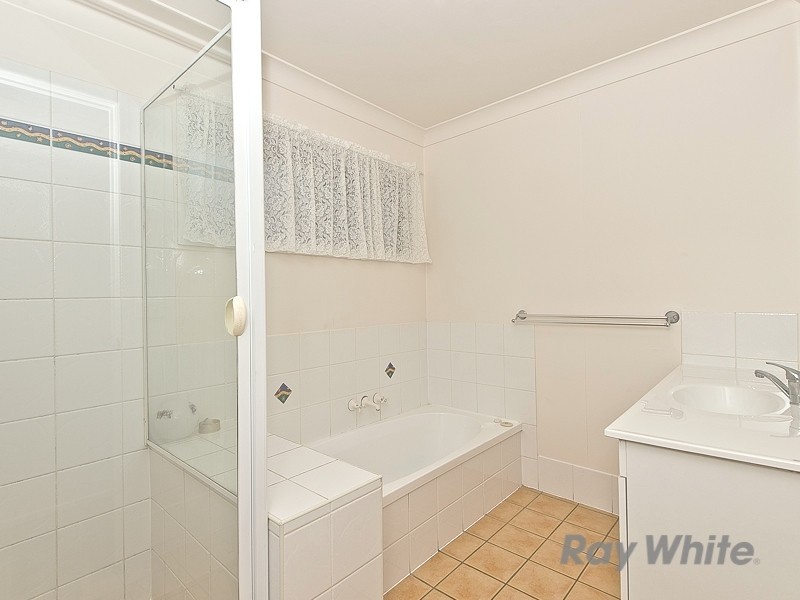 2 Carroo Court, Albany Creek QLD 4035