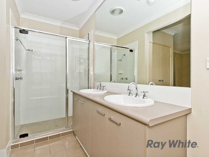 8 Atlantic Place, Warner QLD 4500