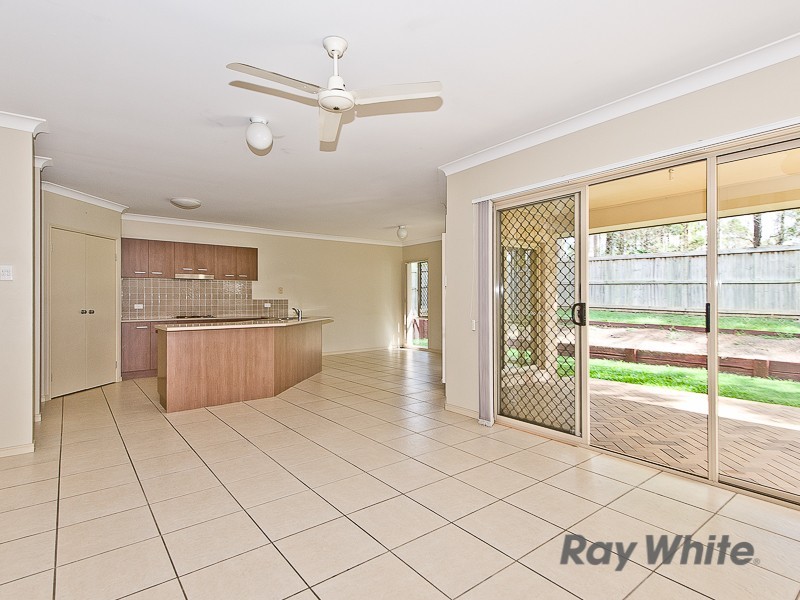 8 Atlantic Place, Warner QLD 4500