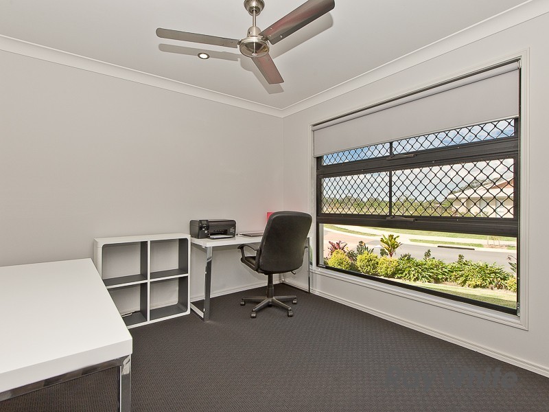2 Kidston Cres, Warner QLD 4500