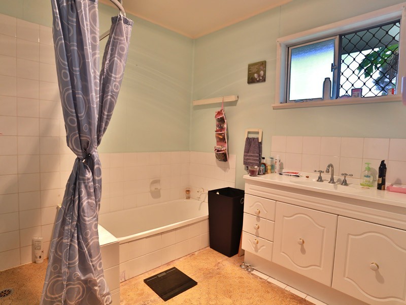 27 Mongabarra Street, Bracken Ridge QLD 4017