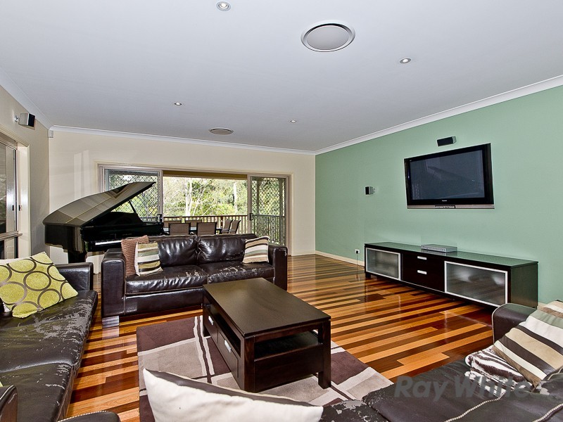 52 Wagtail Place, Warner QLD 4500