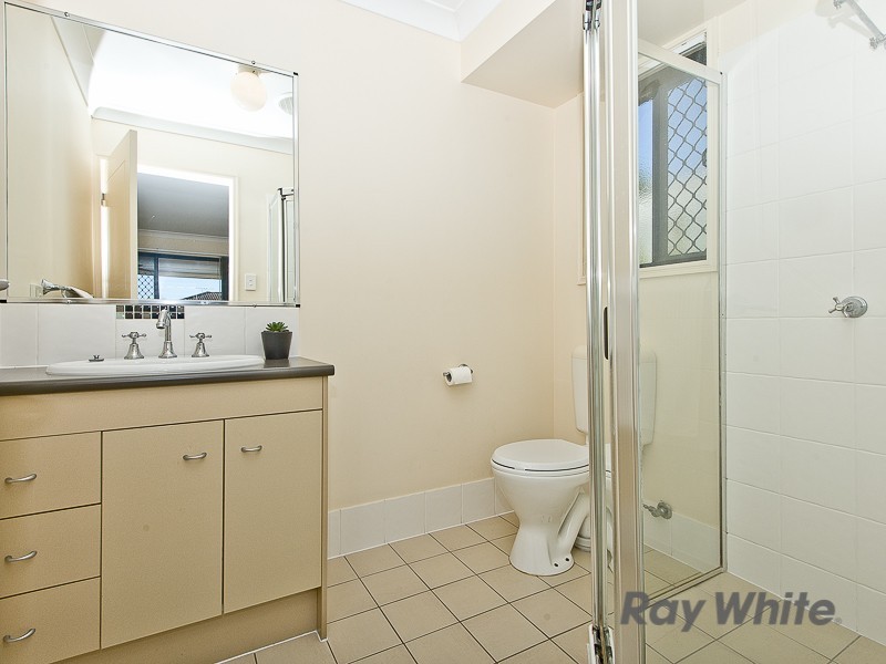 16 Tenzing Court, Warner QLD 4500