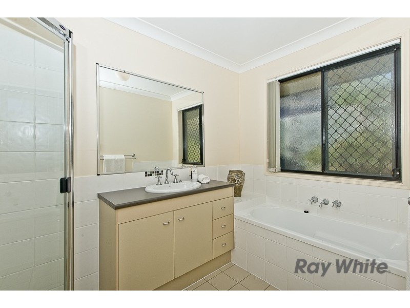 16 Tenzing Court, Warner QLD 4500