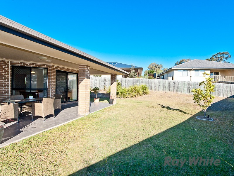 16 Tenzing Court, Warner QLD 4500