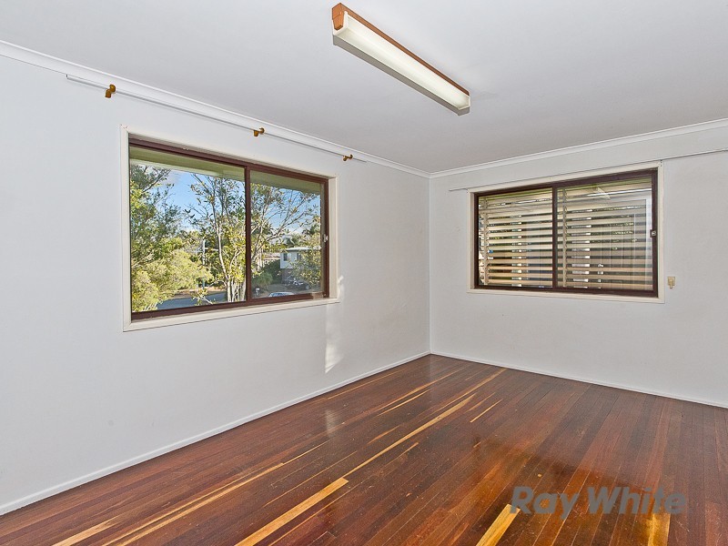 1 Lisa Street, Strathpine QLD 4500