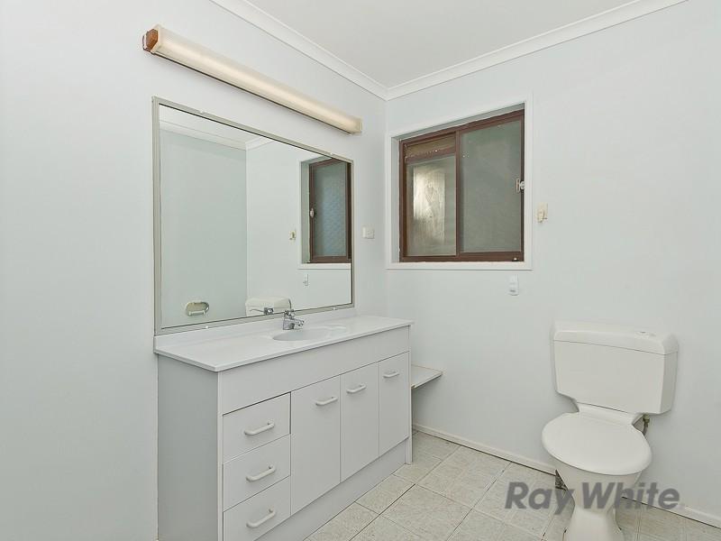 1 Lisa Street, Strathpine QLD 4500