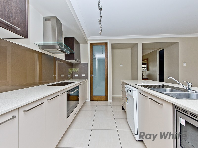 44 Swan Parade, Warner QLD 4500