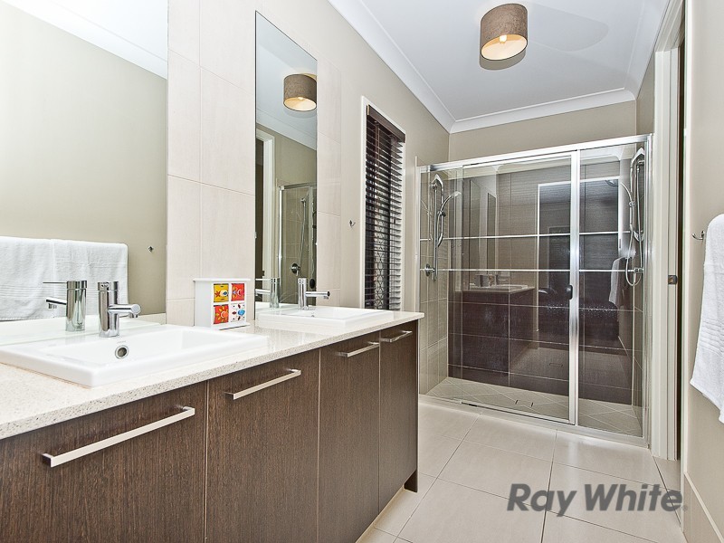 44 Swan Parade, Warner QLD 4500