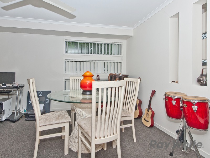 12 Macrusser Circuit, Warner QLD 4500