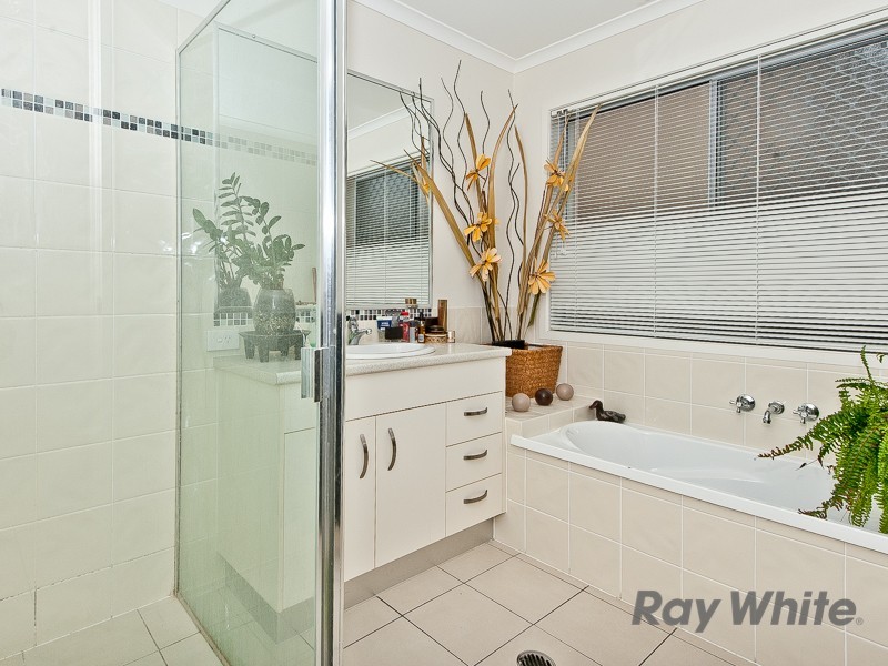 12 Macrusser Circuit, Warner QLD 4500