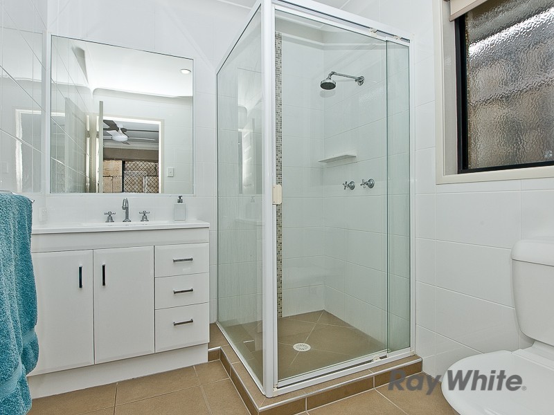 5 Bonney Court, Warner QLD 4500