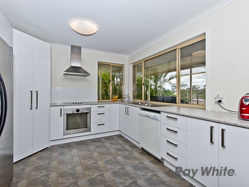 15 Julius Court, Petrie QLD 4502