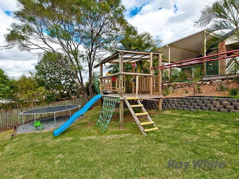 15 Julius Court, Petrie QLD 4502