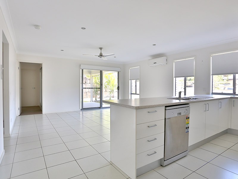 1 Schukow Court, Warner QLD 4500