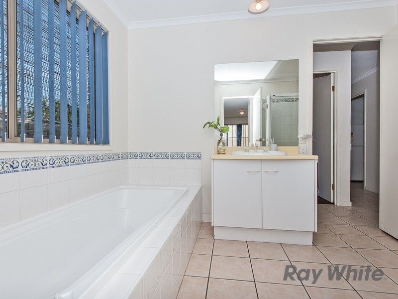 8 Teatree Court, Warner QLD 4500