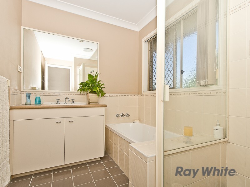 13 Flynn Place, Aspley QLD 4034