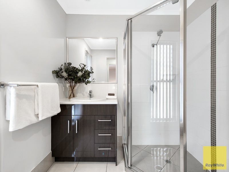 50 Caspian Parade, Warner QLD 4500