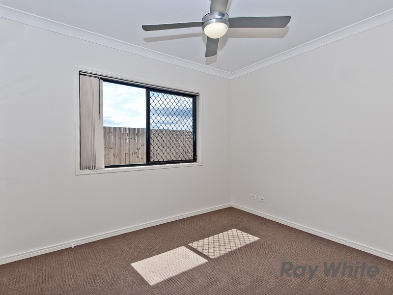 18 Moor Circuit, Warner QLD 4500