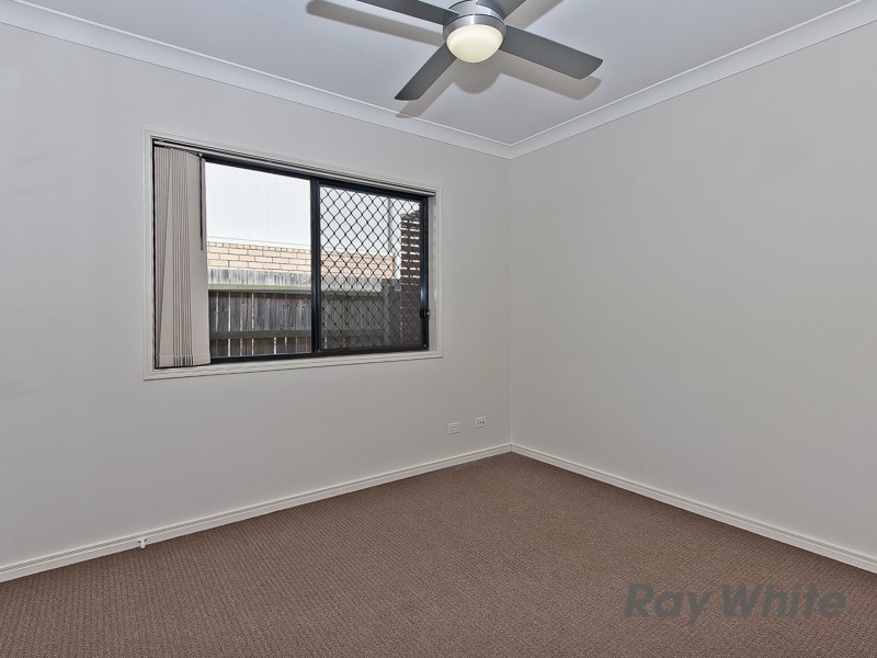 18 Moor Circuit, Warner QLD 4500