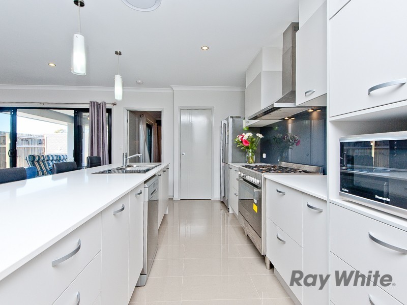 43 Kidston Crescent, Warner QLD 4500