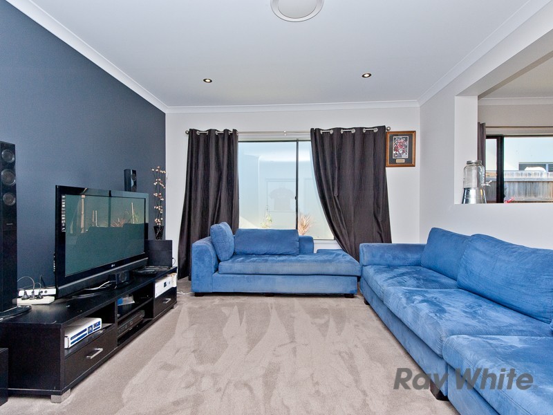 43 Kidston Crescent, Warner QLD 4500
